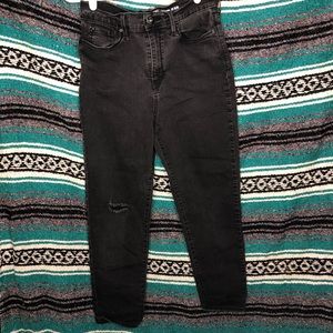 Levi’s midrise mom jeans